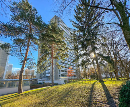 Aussenansicht - 3 Zimmer Etagenwohnung zur Miete in München