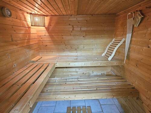 Kellergeschoss - Sauna Ansicht 2.jpg - 