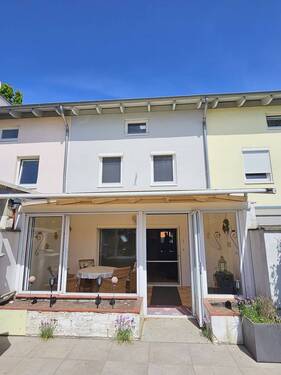 Rückansicht.jpg - Reihenmittelhaus mit 120,00 m² in Lübeck zum Kaufen
