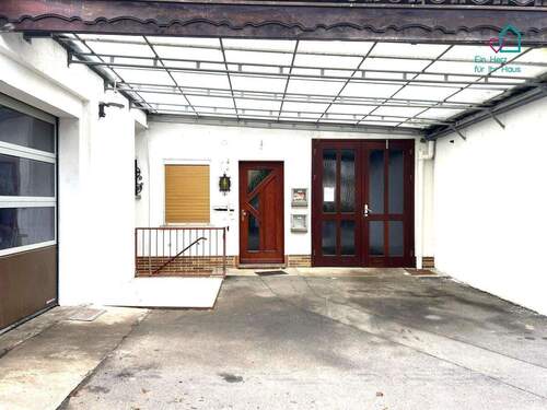 Überdachung Eingang - Halle in Schweinfurt zum Kaufen