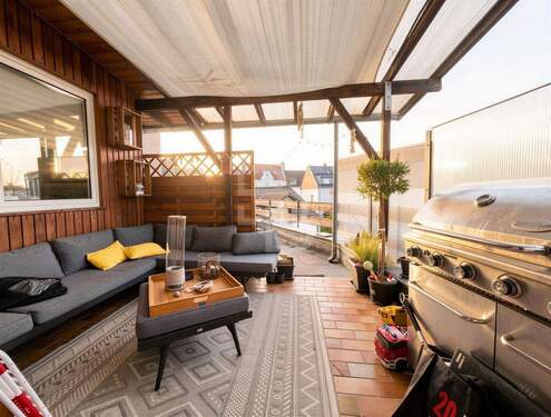 Überdachte Dachterrasse - (KI generiert) - 