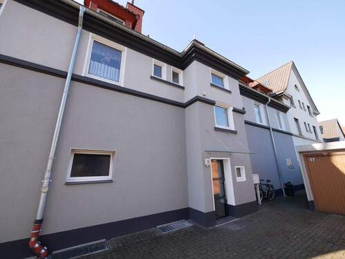 Außenansicht - Sehr gepflegte und gemütliche 2,5-Raum-Dachgeschosswohnung in zentraler Lage von Buer-Mitte