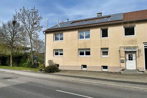 Außenansicht - Zweifamilienhaus am Ortsrand von Kolbingen