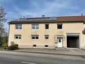 Außenansicht - 7 Zimmer Mehrfamilienhaus, Wohnhaus zum Kaufen in Kolbingen
