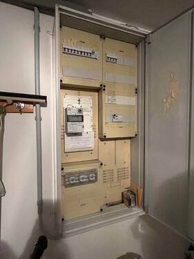 zentraler Sicherungskasten; FI für Bad und Etagen - 