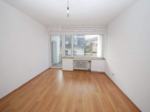 2. OG Schlafraum rechtes Gebäude - 