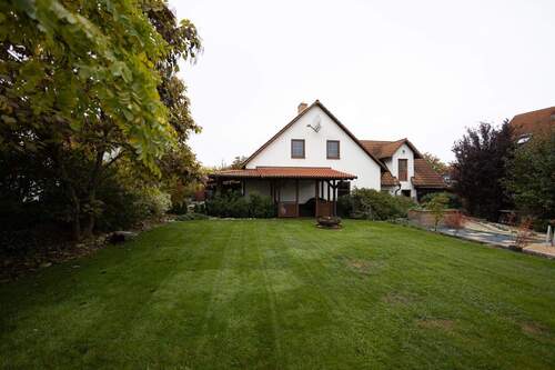 Großzügiger Garten - 