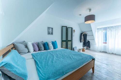 Schlafzimmer 1 OG - 