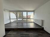 Blick Richtung Terrasse - Terrassenwohnung mit 41,00 m² in München zum Kaufen