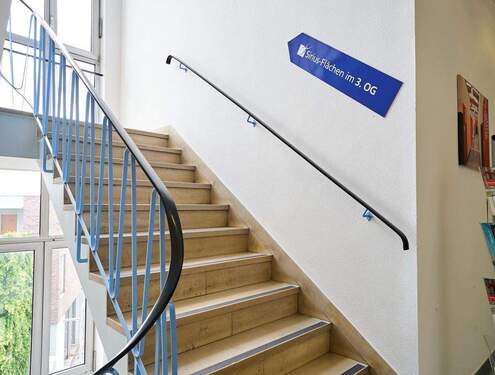 Treppen - Büro mit 14,00 m&sup2; in Mannheim zur Miete