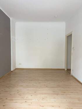 Zimmer 2 - 