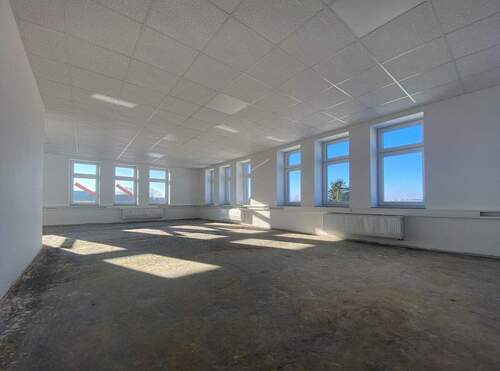 Ansicht großer Büroraum - 4 Zimmer Büro zur Miete in Apolda