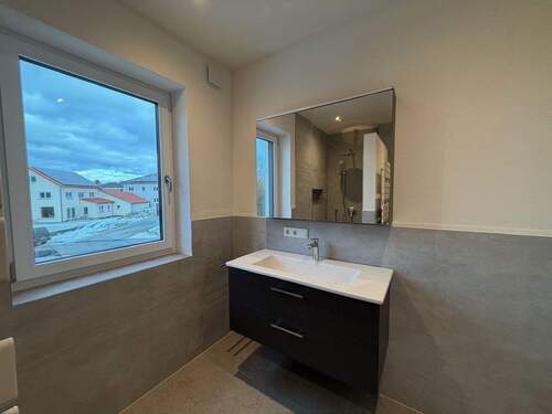 Bad mit Waschschrank - 