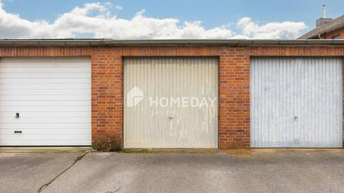Garage - 4 Zimmer Reihenendhaus in Langenfeld (Rheinland)