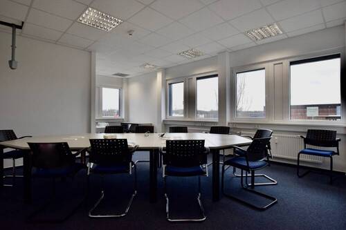 Büro 4, möbliert - 