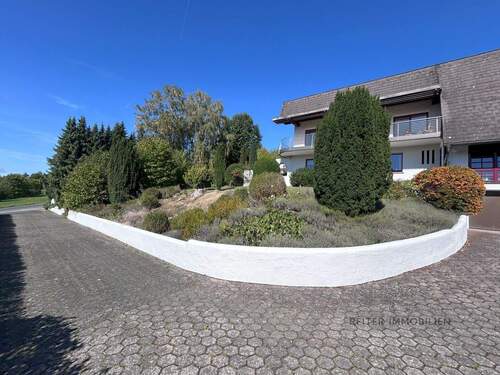 Zufahrt zu Ihrem neuen Zuhause - 