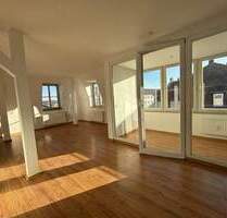 * sonnige Eigentumswohnung im DG * Wintergarten * KücheBad mit Fenster * - Markkleeberg