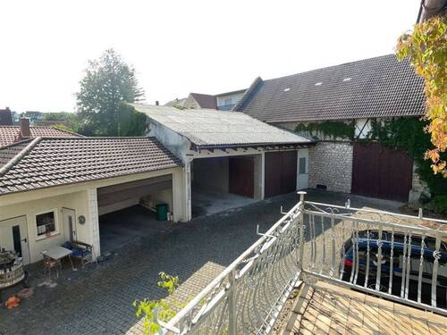 OG Balkonbick in den Hof - 