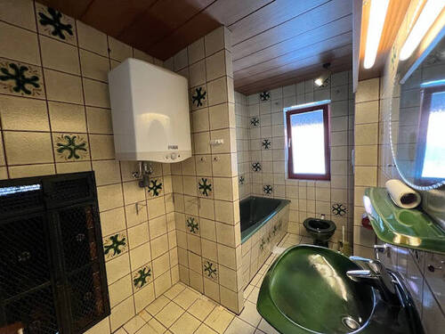 2372 Bad - 