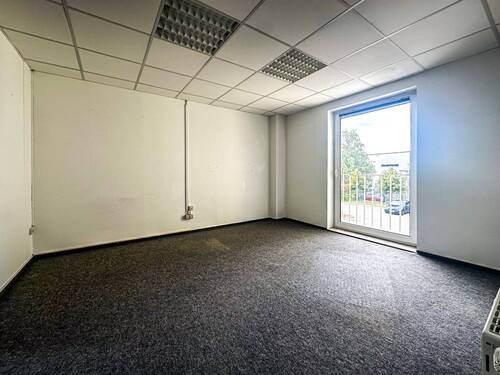 Weiterer Raum (1. OG links) - 