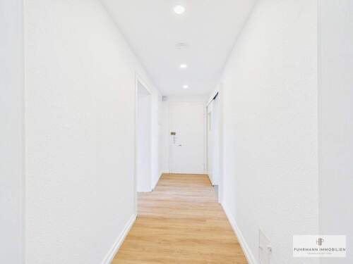 Diele - 3 Zimmer Etagenwohnung in Saarbrücken