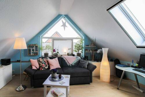 Zimmer im Dachgeschoss - 