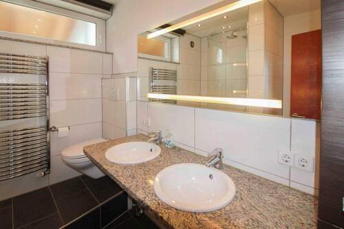 Badezimmer Hochparterre - 