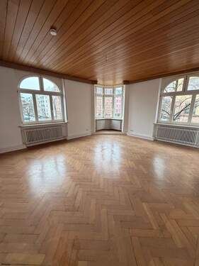 Einblick Wohnen - 5 Zimmer Etagenwohnung zur Miete in Nürnberg