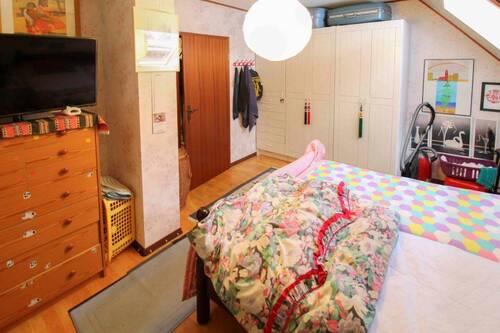 Zimmer 2 - 