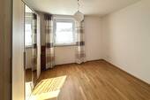 Schlafzimmer/Büro EG - 