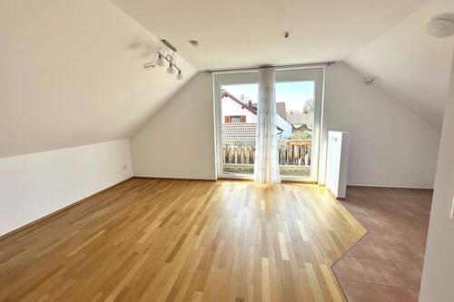 Wohn-/Esszimmer DG - 