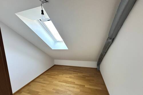 Begehbarer Kleiderschrank DG - 
