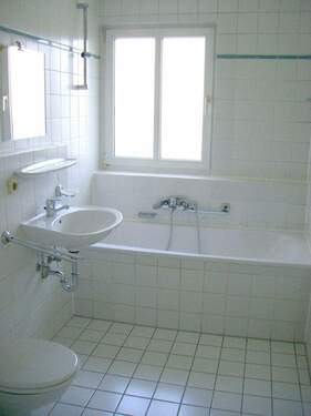 Bad - Etagenwohnung mit 58,00 m² in München zur Miete