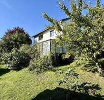 Hier wohnt das Glück - charmantes Familienhaus mit Gartenparadies in Leoprechting - Regensburg Oberisling-Graß