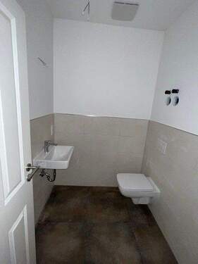 p5gä.jpg - 4 Zimmer Etagenwohnung in Halle (Saale)