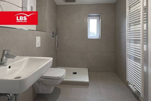 Badezimmer - Etagenwohnung mit 80,00 m&sup2; in Gelsenkirchen zum Kaufen