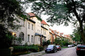 bezirksguide_zehlendorf_dahlem_amhirschsprung_01_delenk.jpg - 