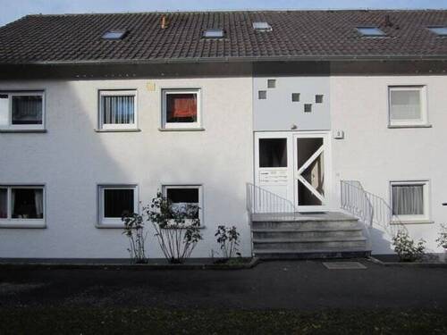 Bild 2 - 3 Zi, Küche mit kleine Terasse - 500,00 EUR Kaltmiete, ca.  75,00 m² Wohnfläche