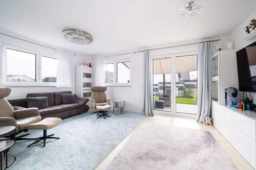 Wohnbereich 1 - 5 Zimmer Einfamilienhaus zum Kaufen in Eching