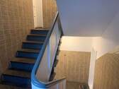 Treppenaufgang mit Terrazzoböden - Mehrfamilienhaus, Wohnhaus in Hannover zum Kaufen