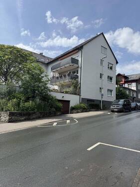 Ansicht von der Strassenseite - 