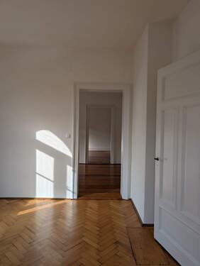 PXL_20251121_102356026.jpg - 