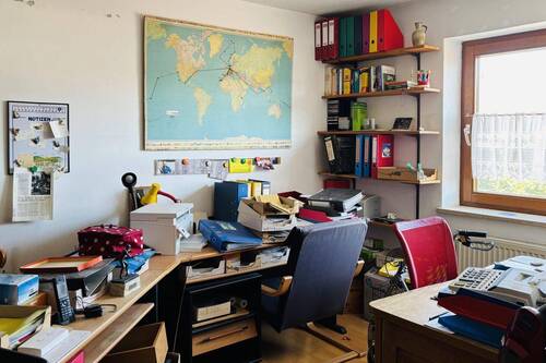 Kinderzimmer/Büro - 