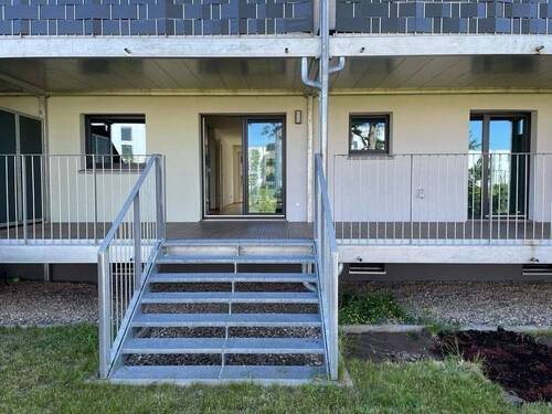 Terrasse - 3-Zimmer-Wohnung mit großem Garten!