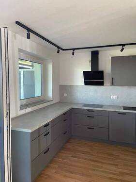 EBK (Ablöse 2.000 €) - Etagenwohnung mit 98,00 m&sup2; in Schweinfurt zur Miete