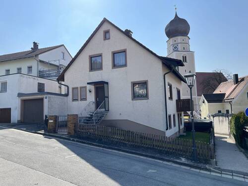 Zentral & ruhig gelegen - Günstige Gelegenheit. Einfamilienhaus mit Garage in Velburg
