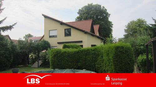 Rückansicht - Doppelhaus in gewachsener Siedlungslage