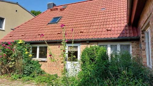 Hinteransicht - 5 Zimmer Einfamilienhaus in Brandshagen