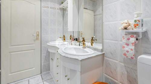 1. OG Badezimmer 2 - 