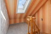 Aufgang zur Wohnung im Dachgeschoss - 